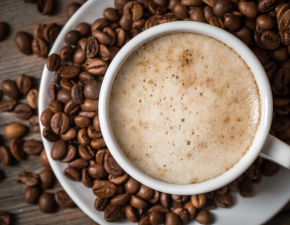 Dobra wiadomość dla smakoszy kawy! Napój ten może obniżać ryzyko choroby Alzheimera 