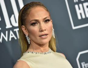 Jennifer Lopez oszukuje fanw? Pokazaa zdjcie bez makijau. Dziewczyno, przesta WIDEO 