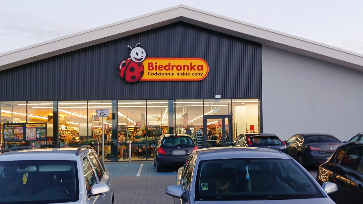 Masło w cenie sprzed 10 lat w Biedronce. Limit dzienny: 3 sztuki