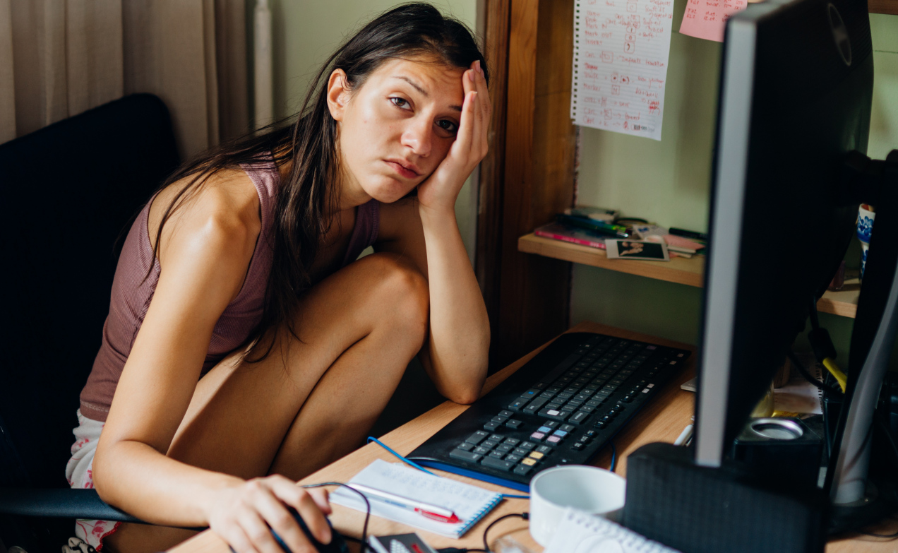 4 sygnały, które świadczą o tym, iż praca zdalna nie jest dla ciebie. Psycholog wyjaśnia