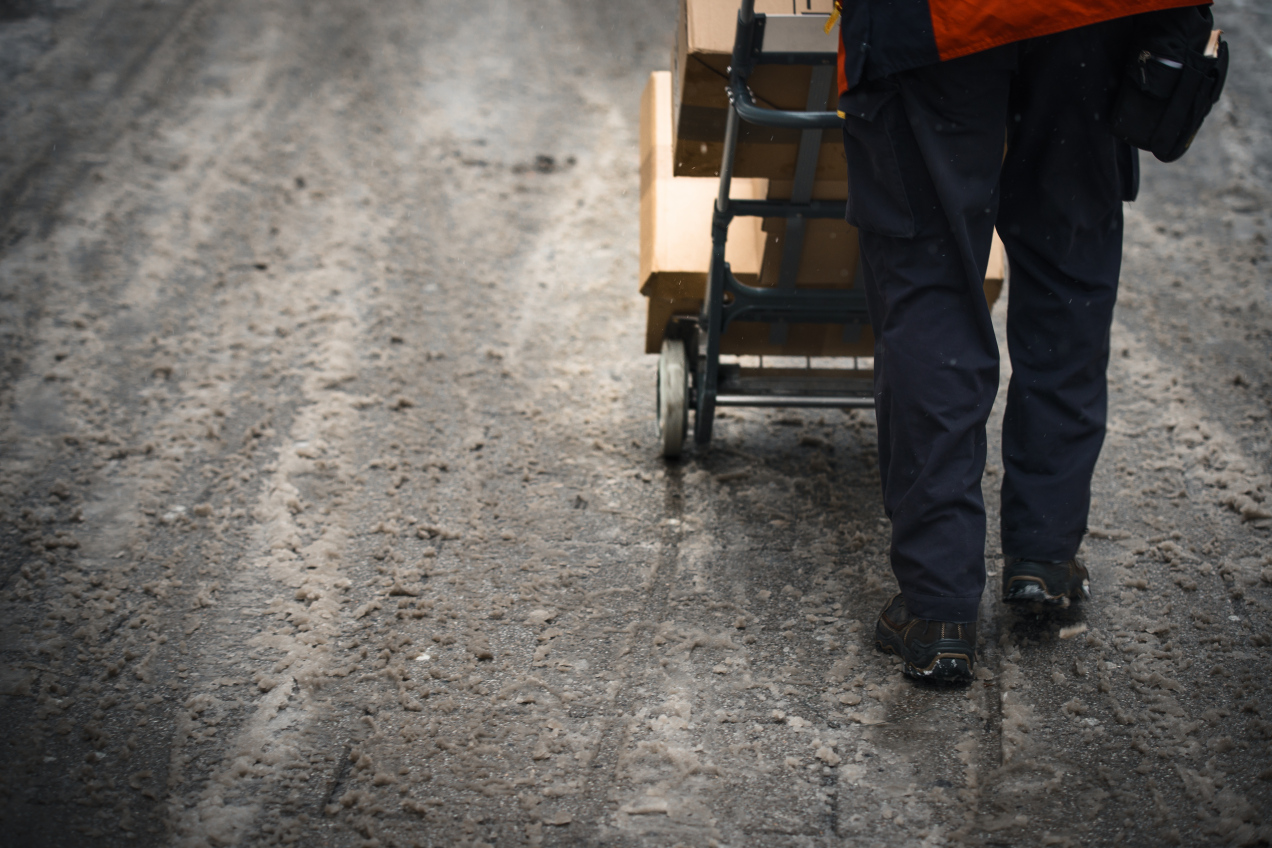 Pogoda paraliżuje dostawy! Twoja paczka może nie dotrzeć na czas