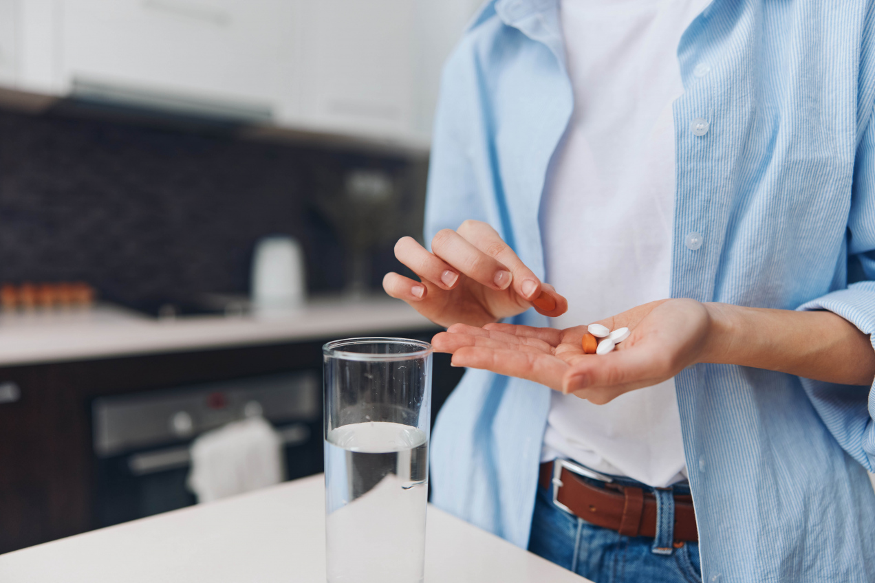 W Polsce dostaniesz od ręki, w Anglii tylko na receptę. Wiele osób ma ją w domu