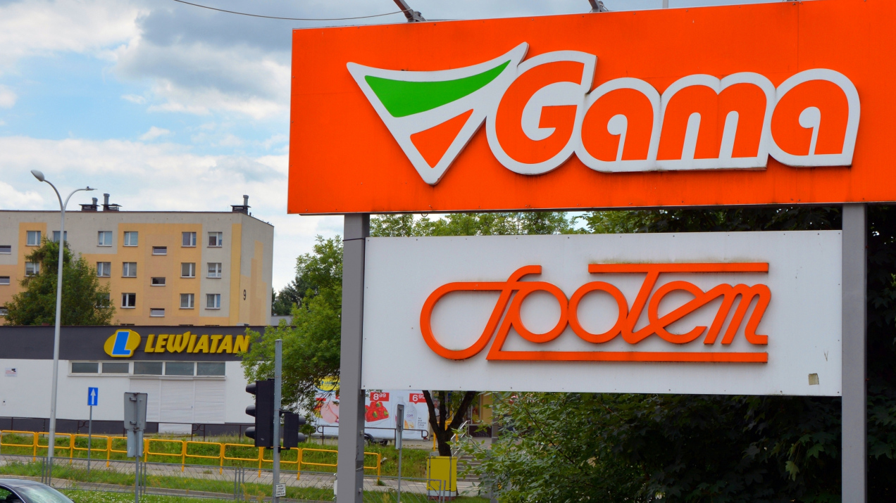 Polski gigant zamyka sklepy. Czarne chmury nad kultową siecią