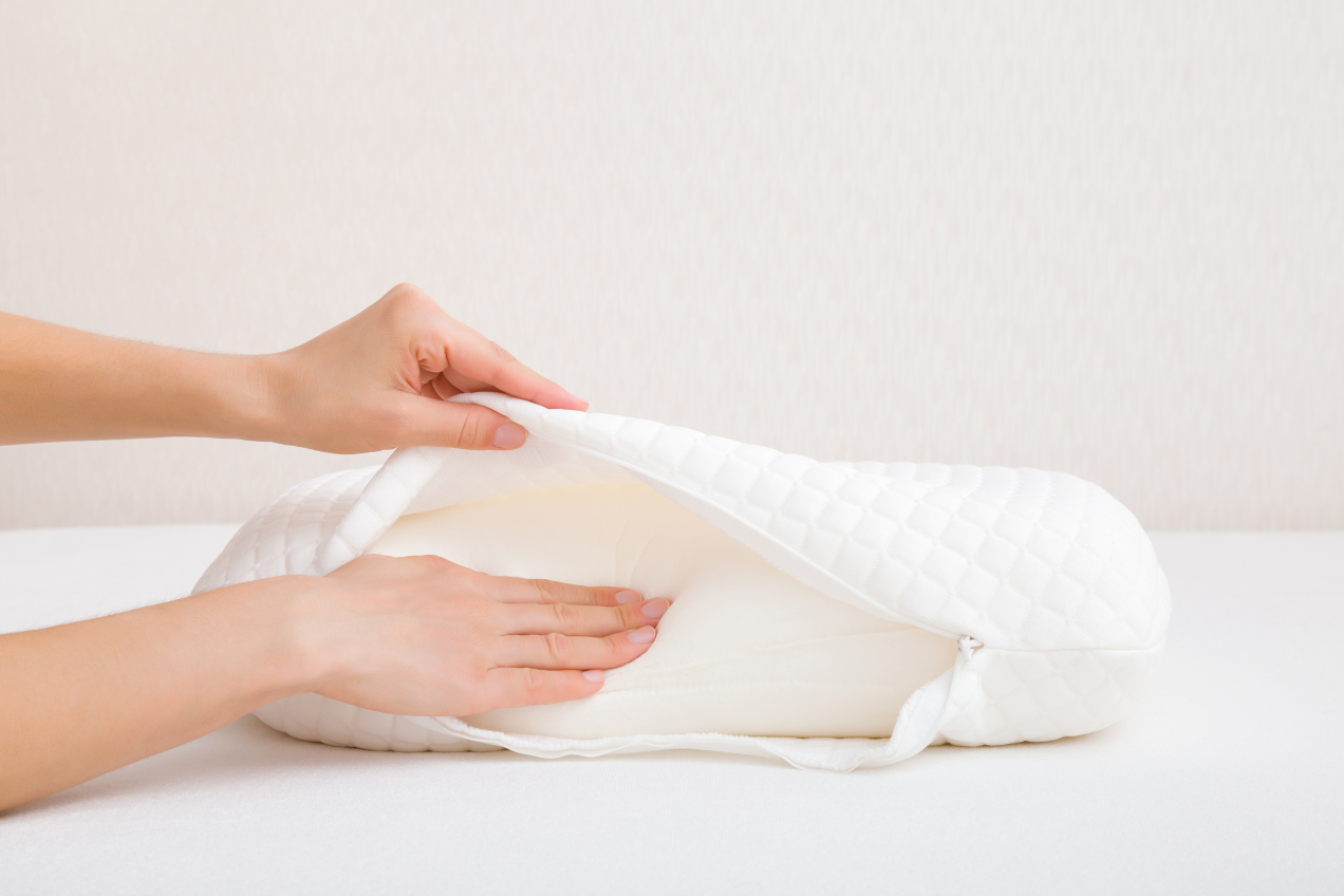 Wysyp na poduszkę i odczekaj 30 minut. Ten genialny trik sprawi, iż będzie jak nowa