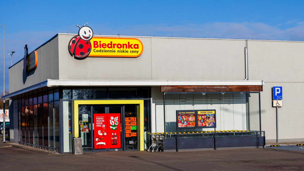 W Biedronce zaczęło się „4+4 gratis”. Limit dzienny: 16 sztuk