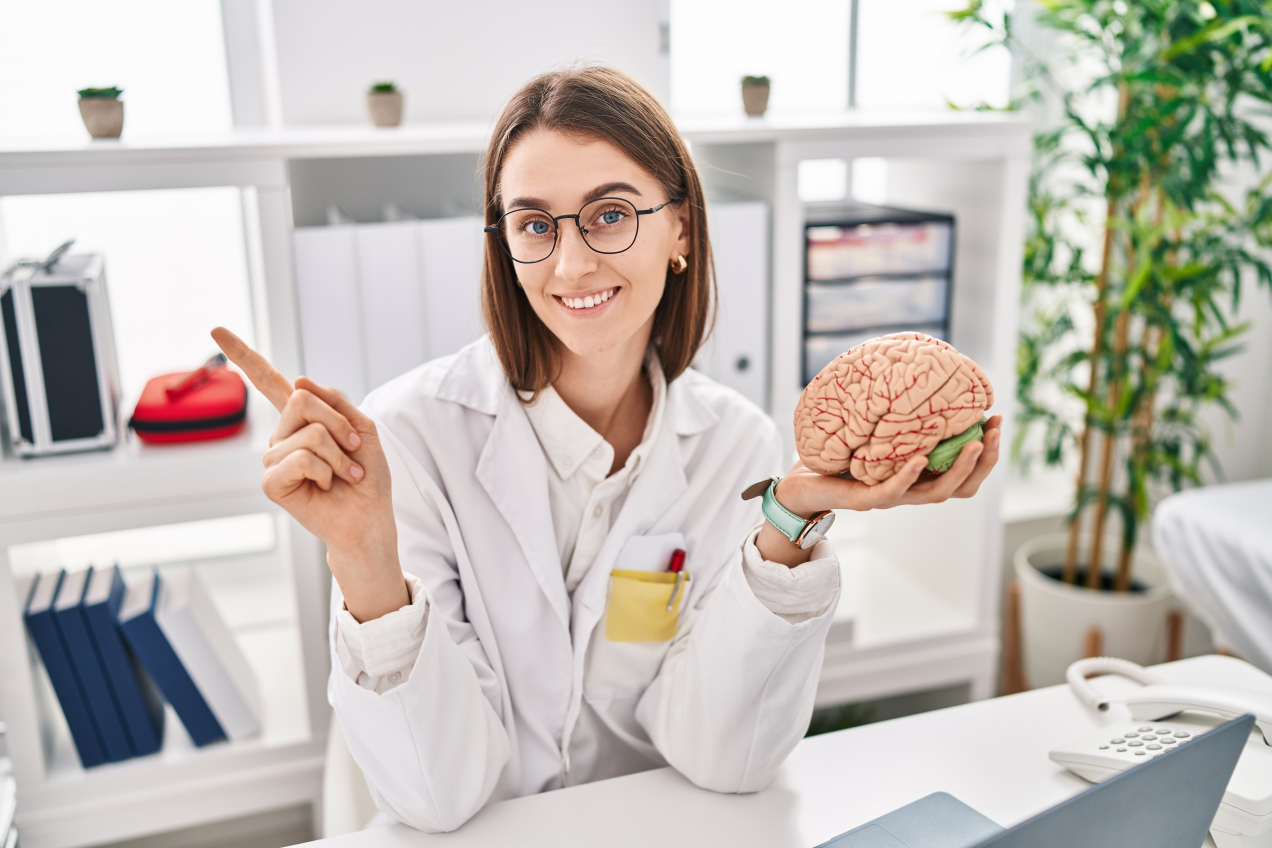 To najlepsza witamina na pamięć? Wspiera pracę mózgu i pomaga na koncentrację