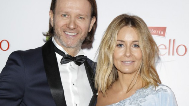 RMF Extra: Małgorzata Rozenek-Majdan w sesji "z brzuszkiem". Ciążowe krągłości są już naprawdę spore!