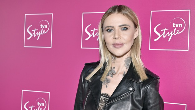 RMF Extra: Maja Sablewska świeci nagimi piersiami. Tak odważnych zdjęć jeszcze nie pokazywała