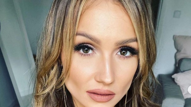 RMF Extra: Sylwia Madeńska na gorącym zdjęciu z wakacji. Tancerka zapozowała w prześwitującej kreacji. "Bosko"