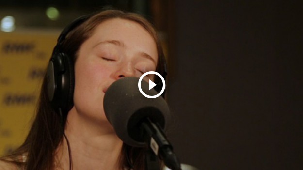 RMF Extra: Sigrid Live Sessions. Tylko w RMF FM wyjątkowe i akustyczne wersje jej przebojów. [WIDEO]