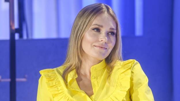 RMF Extra: Magdalena Lamparska z córką na rękach. To pierwsze takie zdjęcia aktorki! "Świetnie pani wygląda po ciąży" - komplementują fani 