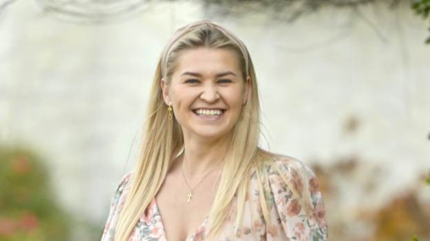 RMF Extra: Klaudia z "Rolnik szuka żony" romantycznie z Valentynem. Intymne kadry zakochanych to rzadkość! [FOTO]