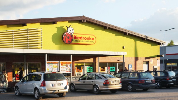RMF Extra: Biedronka. Produkty tańsze o nawet 80%. Sieć znów kusi dużymi promocjami