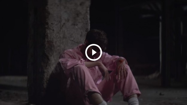 RMF Extra: Taco Hemingway i Quebonafide w pudrowym więzieniu. Zobacz teledysk "Tamagotchi" 