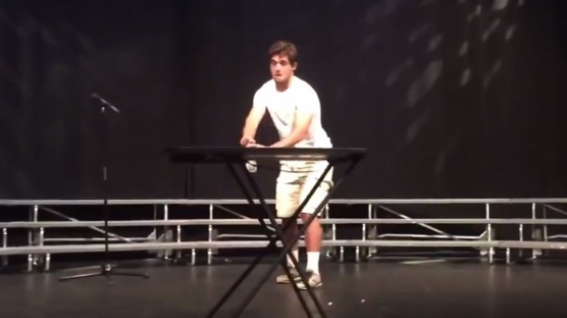 RMF Extra: Uczestnik talent show zawojował Internet zaskakującym trickiem!