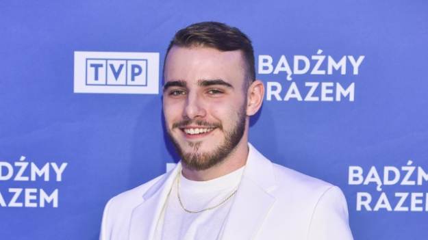 RMF Extra: Krystian Ochman pojedzie z tym utworem na Eurowizję 2022? Fani wróżą mu wygraną. "Materiał na zwycięstwo" [WIDEO]