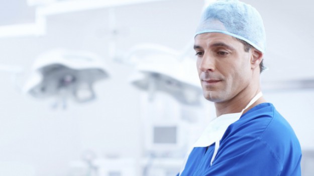 RMF Extra: Lekarze umierają na oddziałach - kryzys w służbie zdrowia!