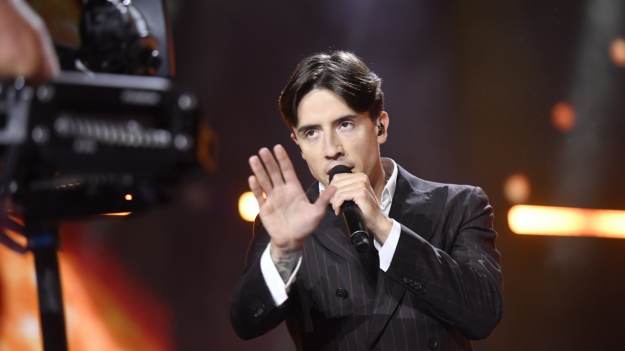 RMF Extra: Kwiatkowski kilka lat temu zniknął z „The Voice”. Dziś mówi szczerze o tym, co działo się na planie: „siedząc na fotelu widziałem...”