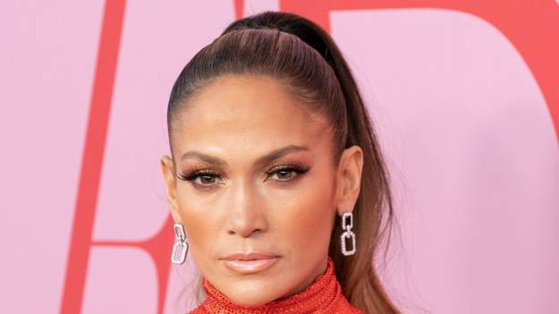 RMF Extra: Jennifer Lopez w stroju kąpielowym. Trudno uwierzyć, że ma 53 lata. "Absolutna bogini" [FOTO]