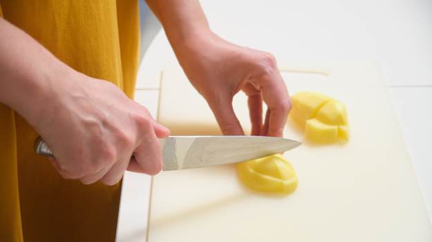 RMF Extra: Dlatego ludzie nie powinni kroić ziemniaków przed gotowaniem. Wielu Polaków o tym nie wie. „Straty witamin i składników mineralnych...”