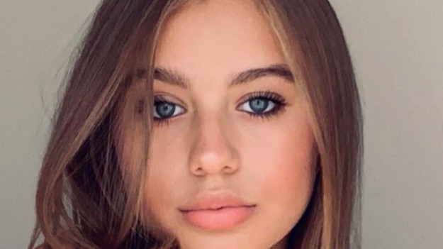 RMF Extra: Oliwia Bieniuk na archiwalnym zdjęciu z Anną Przybylską. "Moja pierwsza sesja z mamą"