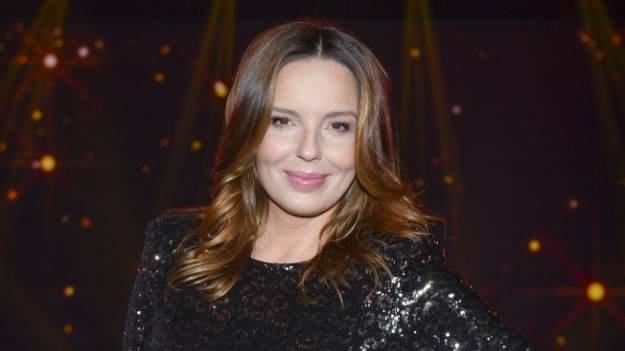 RMF Extra: Agnieszka Włodarczyk odsłania opalone ramiona podczas słonecznej kąpieli. Tak pozdrawia z Dubaju! "Jaka śliczna mamuśka" [ZDJĘCIE]