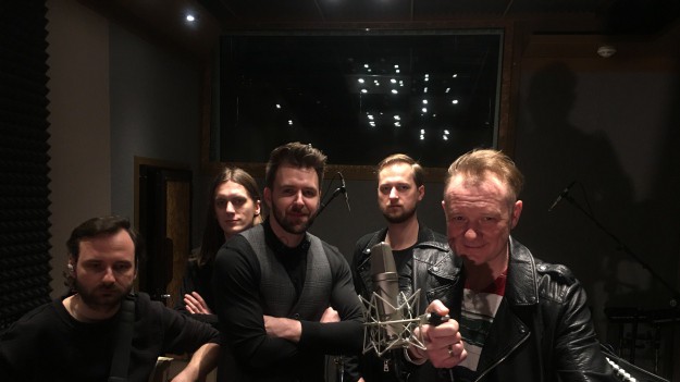 RMF Extra: Poplista Plus Live Sessions: Grzegorz Hyży u Darka Maciborka w RMF FM!