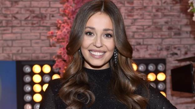 RMF Extra: Izabella Krzan pokazała kadr z gorącej sesji foto. W takim stroju nie pojawia się w "Pytaniu na śniadanie". "Super stylówka" [ZDJĘCIE]