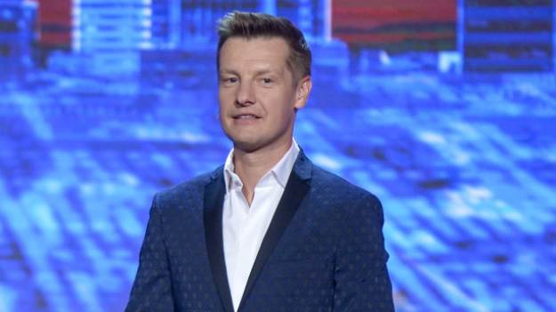 RMF Extra: Rafał Mroczek kontuzjowany. Gwiazdor "M jak miłość" tymi fotografiami zaniepokoił internautów 