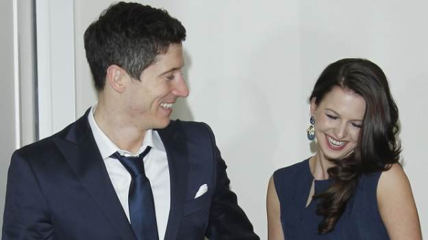 RMF Extra: Anna i Robert Lewandowscy wypoczywają na luskusowych wakacjach z córkami [ZDJĘCIA]