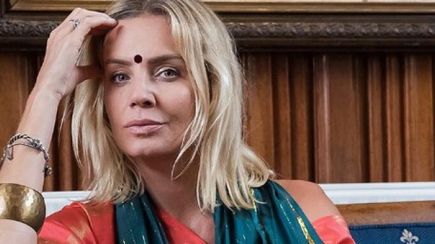 RMF Extra: Azja Express 2: "Kto spowalnia, ten Renulka!"