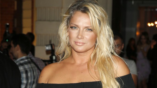 RMF Extra: Joanna Liszowska w bikini. Aktorka rozpala zmysły!