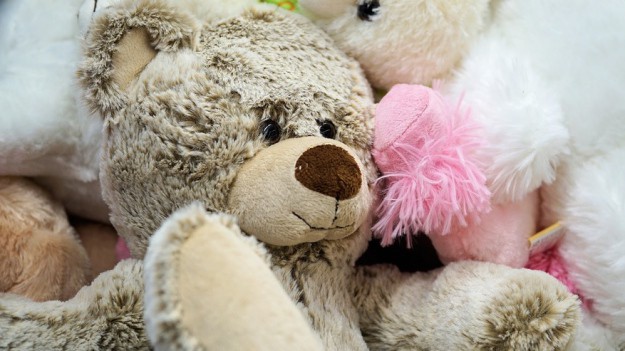 RMF Extra: Rodzinna tragedia: Pluszowa maskotka zabiła 18-miesięczną dziewczynkę