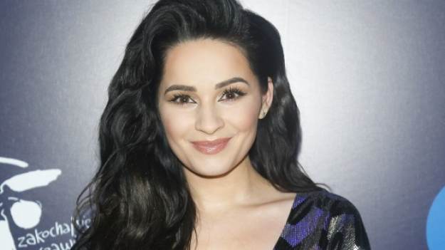 RMF Extra: Ewelina Lisowska skąpana w promieniach słońca. Wokalistka pozuje w bikini. "Najpiękniejsza" [ZDJĘCIA]