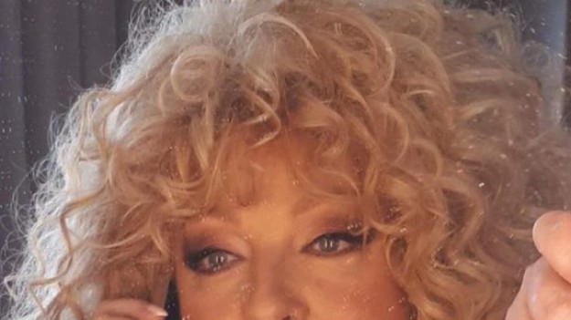 RMF Extra: Magda Gessler w prześwitującej bluzce! Wygląda jak rusałka!