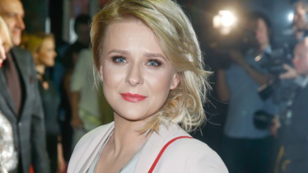 RMF Extra: Aneta Zając kusi dekoltem na starym zdjęciu. Aktorka odsłoniła sporo ciała! 