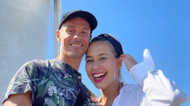 RMF Extra: Marcelina Ziętek uwodzi w kusym bikini. Pod spodem szczere wyznanie. "Zakończyłam pewien etap"