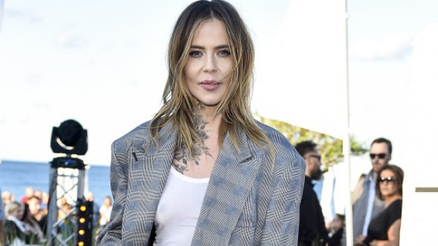 RMF Extra: Maja Sablewska bez stanika. Prześwitująca bluzka i skąpy strój zwracają uwagę