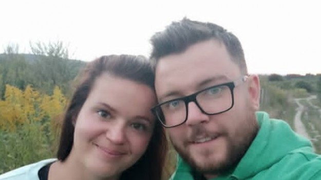 RMF Extra: Wojtek ze "Ślubu..." zdradził powód swojej nieobecności w social mediach. Mężczyzna pokazał zdjęcie cierpiącej Agnieszki: "Jak już będzie lepiej, to się pokażemy"