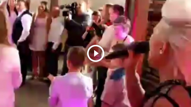 RMF Extra: Komunijny szał! Piękni i Młodzi wystąpili na przyjęciu komunijnym!