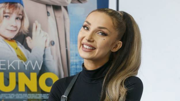 RMF Extra: Cleo podgrzewa atmosferę, prężąc ciało w oszałamiającej mini. Podzieliła się nowiną [WIDEO]