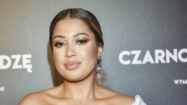 RMF Extra: Patricia Kazadi postawiła na róż! Lateksowa stylizacja robi wrażenie [WIDEO]