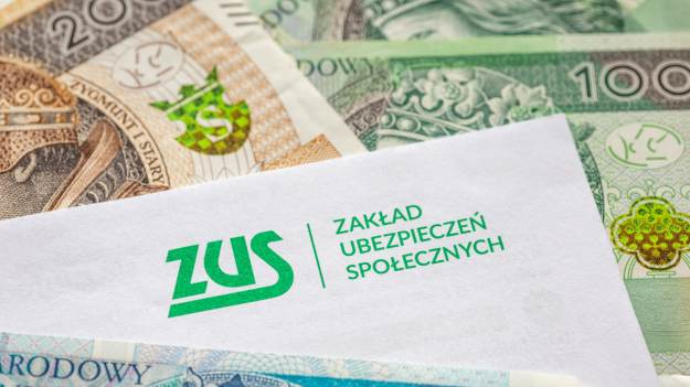 RMF Extra: Polacy ruszyli z wnioskami do ZUS-u. Chodzi o urlopy i pieniądze  