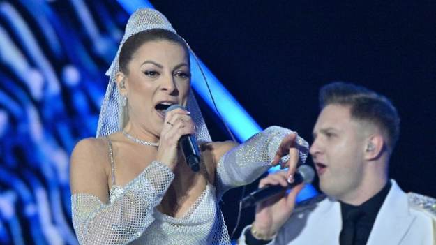 RMF Extra: Internauci reagują na oświadczenia Dawida i Magdaleny Narożnych z zespołu Piękni i młodzi. "Przestańcie swoje brudy prać publicznie"