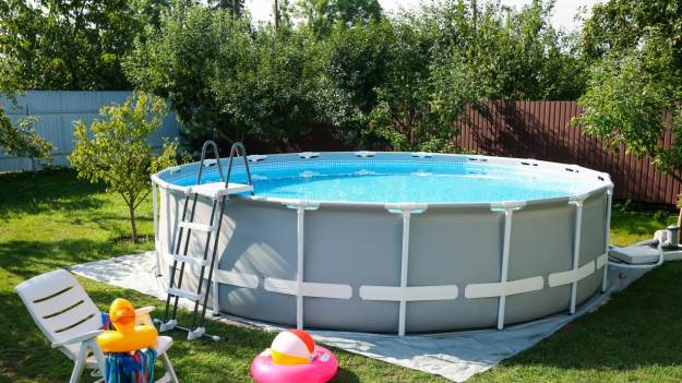 RMF Extra: Wystarczy położyć to na wodzie w basenie, a będzie czysta i ciepła. Każdy ma to w domu