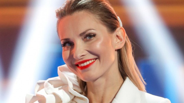 RMF Extra: Joanna Moro na zmysłowych fotografiach. Aktorka zapozowała w wyjątkowej stylizacji. "Chce tworzyć piękno i dobro"