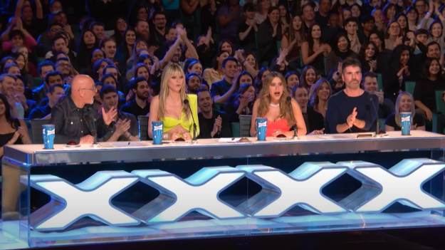 RMF Extra: Urocza 7-latka okazała się prawdziwym "zwierzęciem scenicznym"! "Rodzice muszą być z ciebie dumni" [WIDEO]