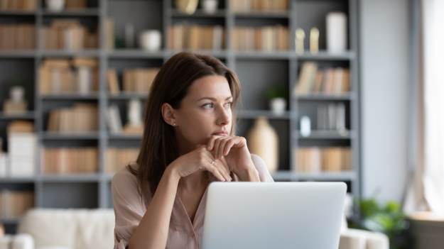 RMF Extra: Niepokojące dane. Co dziesiąta Polka nie wie, ile ma oszczędności