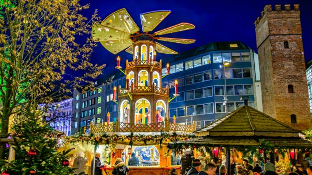 RMF Extra: Ceny na jarmarkach w Niemczech i Austrii. Taniej niż w Polsce?  