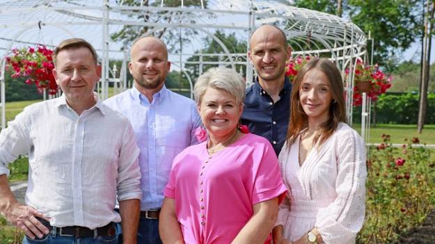 RMF Extra: „Rolnik szuka żony 11”. Tuż przed finałem wypłynęło zdjęcie uczestników. Które znajomości przetrwały? 